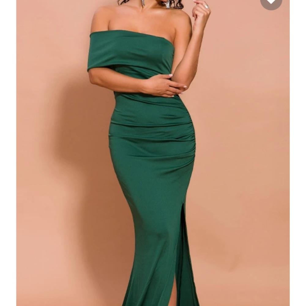 Green long dress off shoulder. Weeding/event